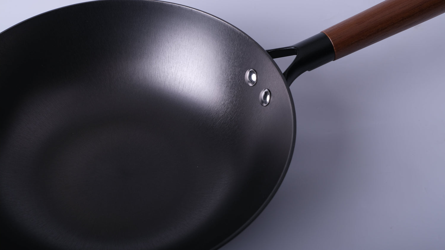 Wok: fogo, técnica e versatilidade